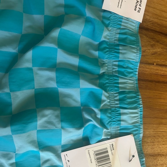 Nike Blue Checkered Shorts - Picture 3 of 4